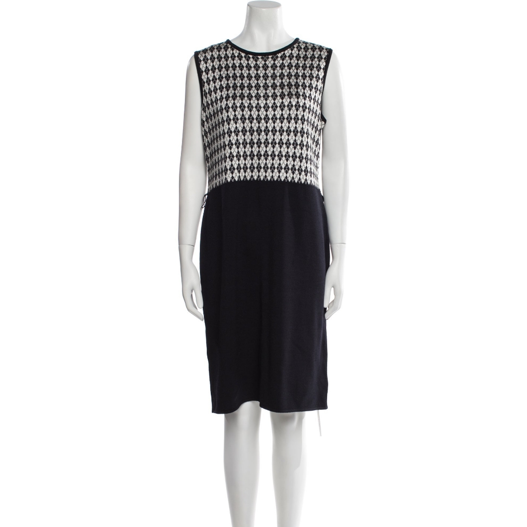 Elegant Black And White Sleeveless Midi Dress